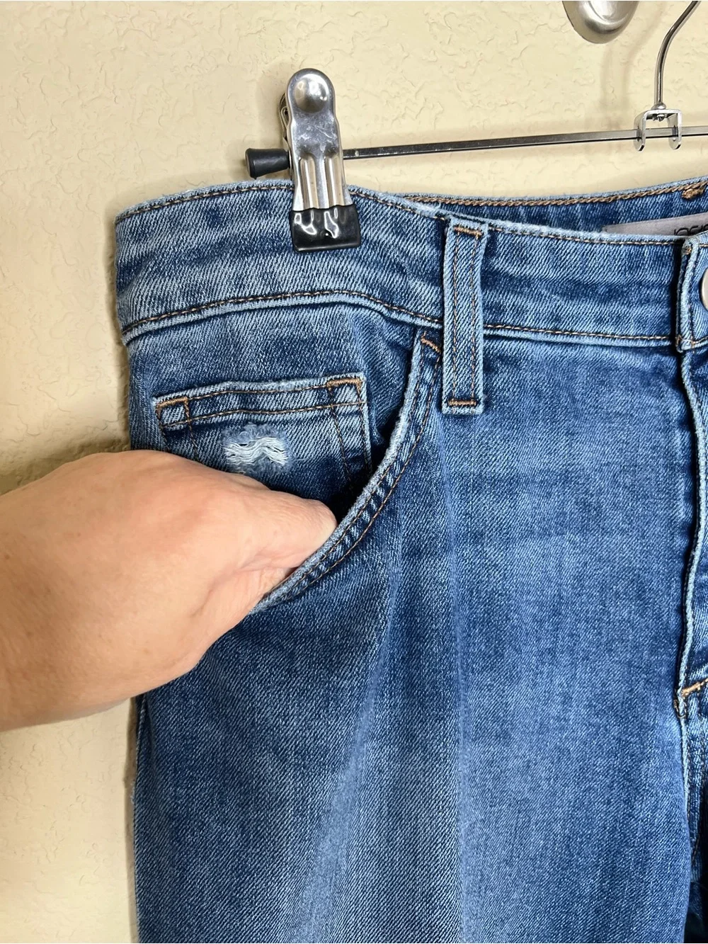 NTM: Joe’s Jeans Size 29 Cropped Straight Kick Flare Raw Hem Distressed Jeans
